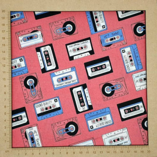 Tissu cassette audio rose